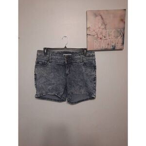 Torrid Women’s Blue Acid Wash High Waist Denim 5 Pocket Shorts Size 16